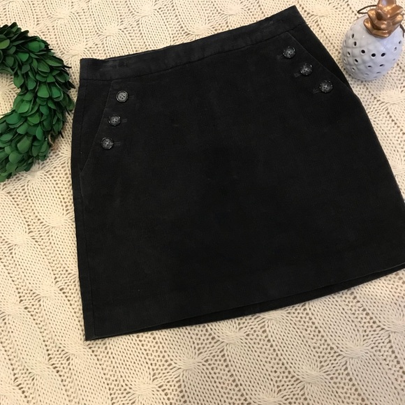 Banana Republic Dresses & Skirts - {Banana Republic} Corduroy Skirt Buttons Sz 4